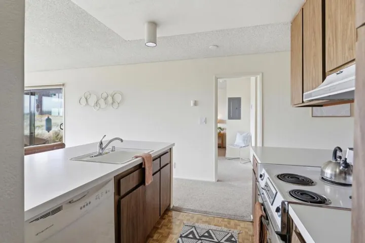 101 Shell Drive 111, Watsonville, California 95076