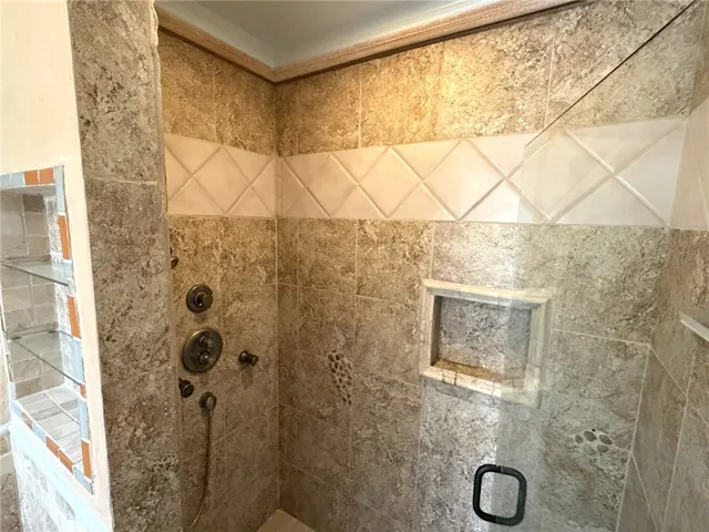 Primary Shower