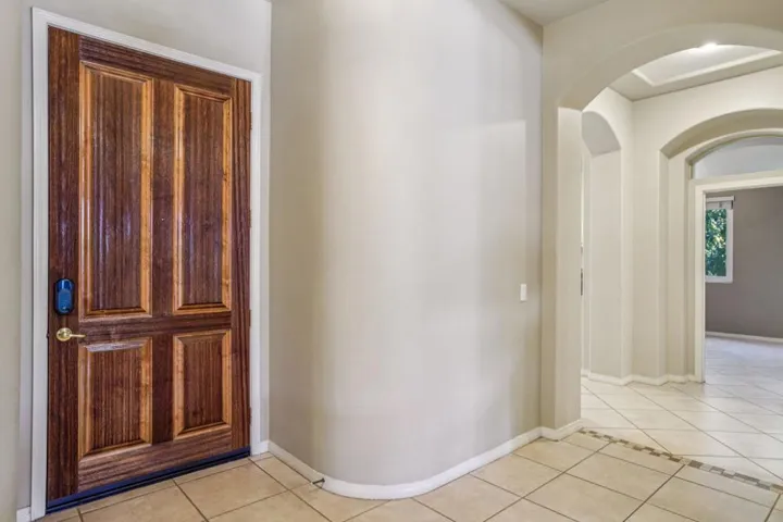 7-web-or-mls-Vista Del Aqua-S2711-007