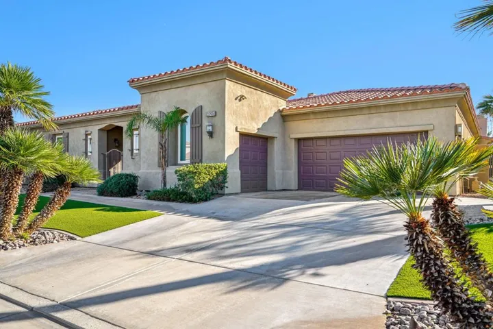 2-web-or-mls-Vista Del Aqua-S2711-002