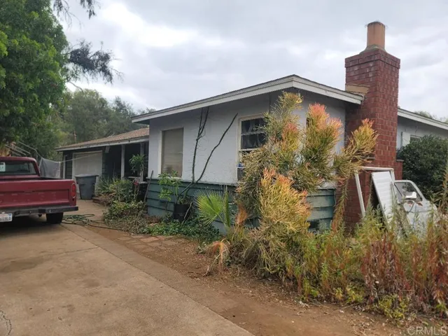 1619 Foothll Dr., Vista, California 92084
