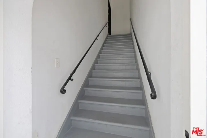 437 N Genesee Avenue 1/2, Los Angeles, California 90036