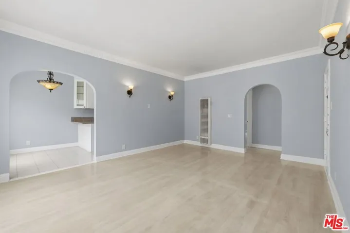 437 N Genesee Avenue 1/2, Los Angeles, California 90036