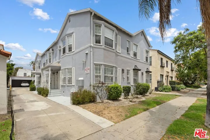 437 N Genesee Avenue 1/2, Los Angeles, California 90036