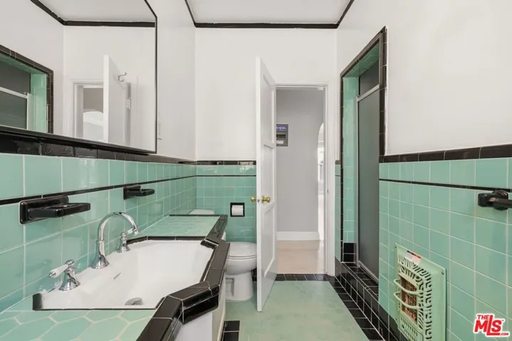 437 N Genesee Avenue 1/2, Los Angeles, California 90036