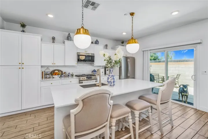 3309 Twin Knolls, Shafter, California 93263