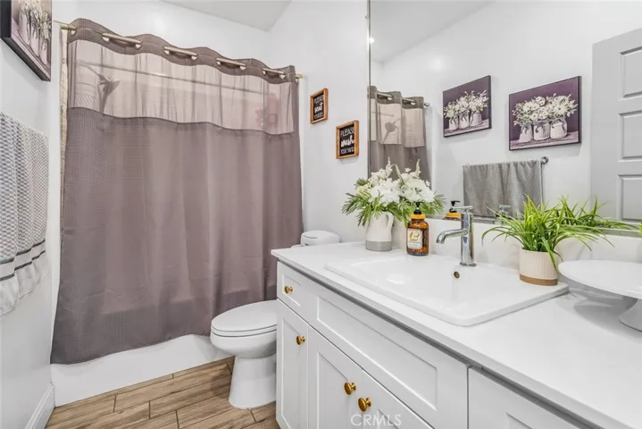 3309 Twin Knolls, Shafter, California 93263