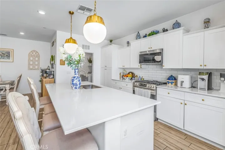 3309 Twin Knolls, Shafter, California 93263