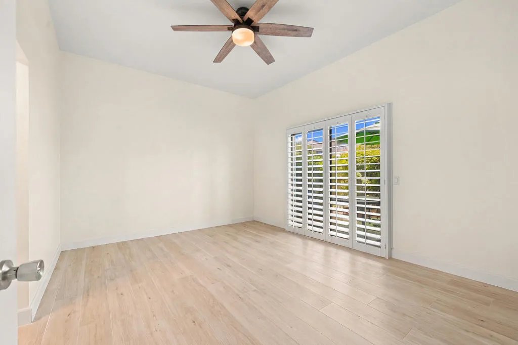 39-web-or-mls-_M4A7041 39-web-or-mls-_M4A7041