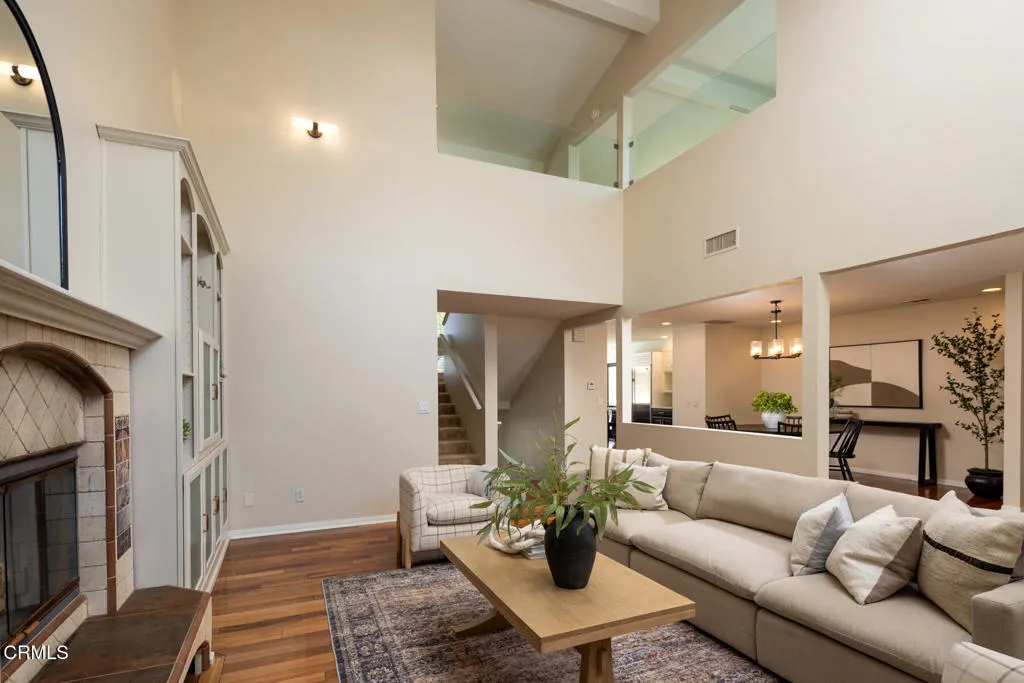 2462 Pierpont - MLS-17