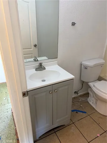 38708 Larkin, Palmdale, California 93550