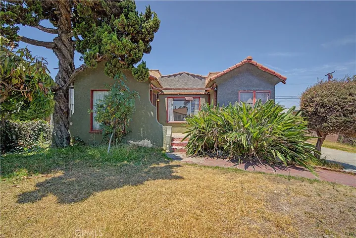 10313 Virginia, South Gate, California 90280