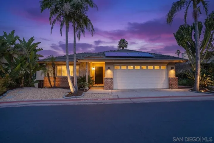 2054 Skyview, Escondido, California 92027
