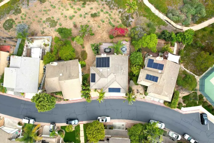 2054 Skyview, Escondido, California 92027