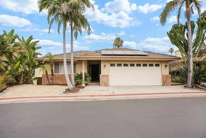 2054 Skyview, Escondido, California 92027