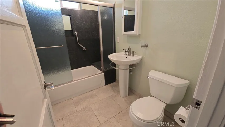 422 Bond 1, Redlands, California 92373