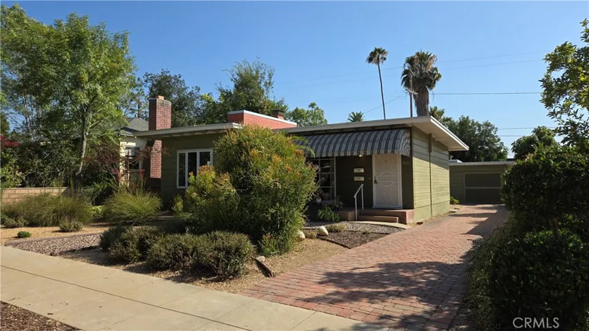 422 Bond 1, Redlands, California 92373