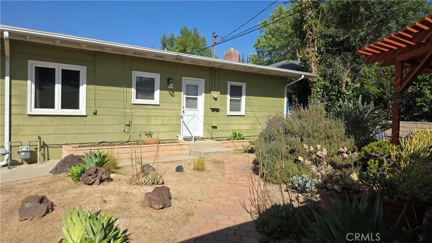 422 Bond 1, Redlands, California 92373