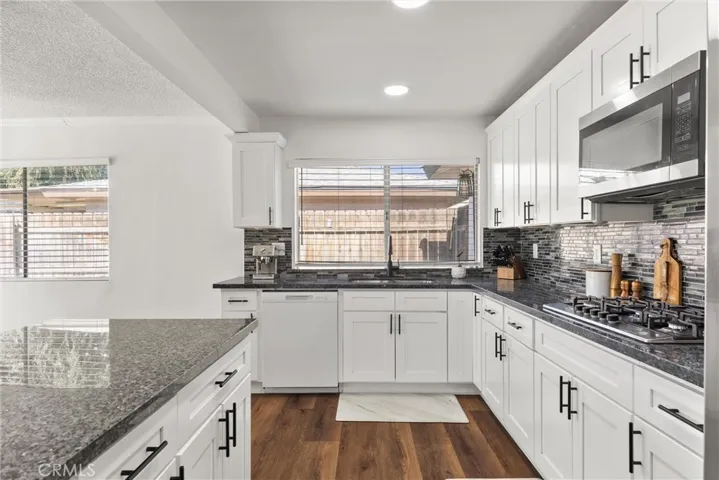 4209 Coronado Avenue, Bakersfield, California 93306