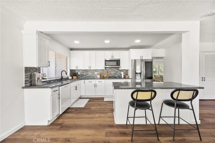 4209 Coronado Avenue, Bakersfield, California 93306