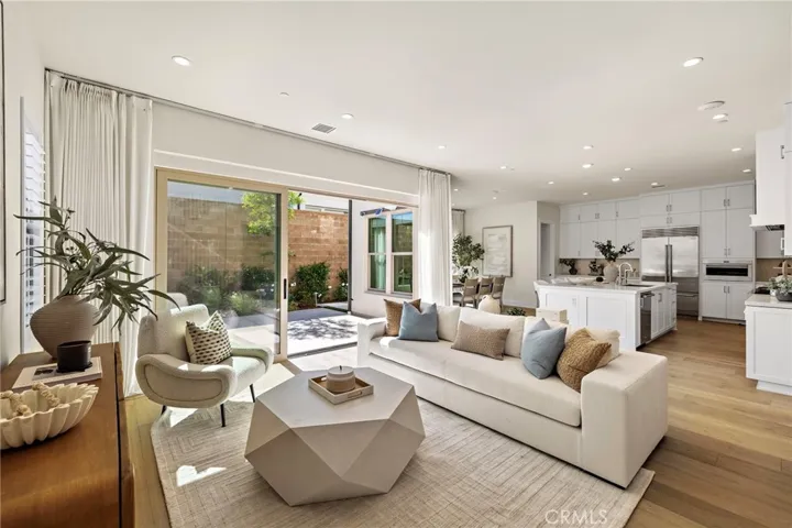 305 Brimwood, Irvine, California 92618