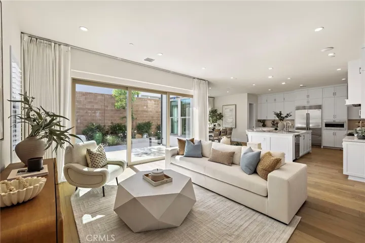 305 Brimwood, Irvine, California 92618