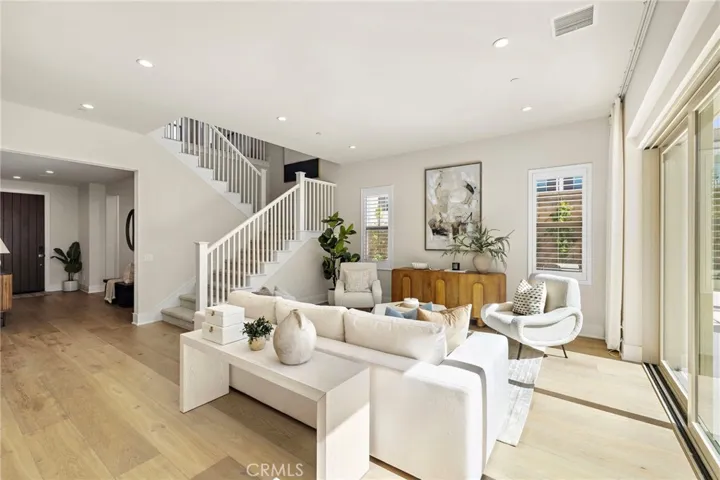305 Brimwood, Irvine, California 92618