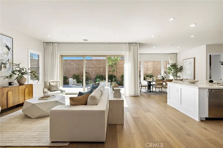 305 Brimwood, Irvine, California 92618