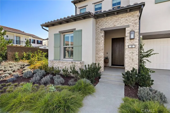 305 Brimwood, Irvine, California 92618