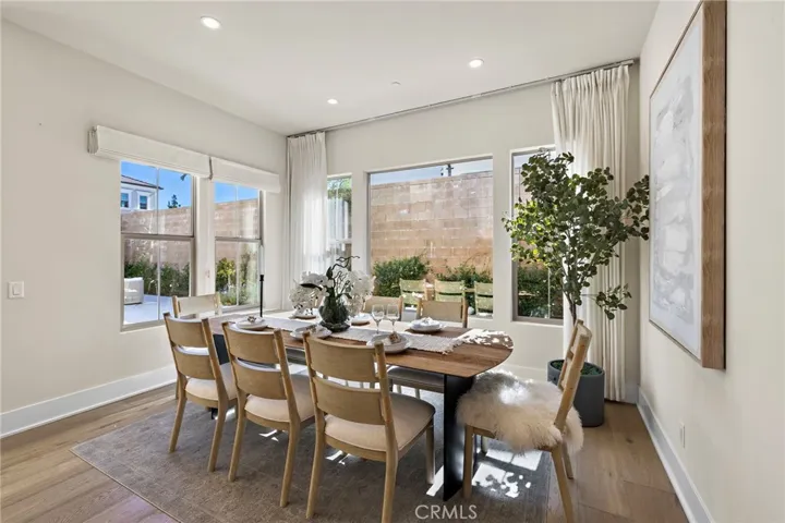 305 Brimwood, Irvine, California 92618