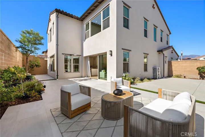 305 Brimwood, Irvine, California 92618