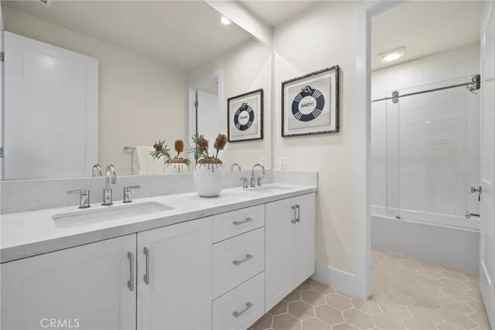 305 Brimwood, Irvine, California 92618
