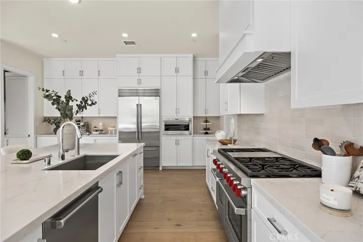 305 Brimwood, Irvine, California 92618