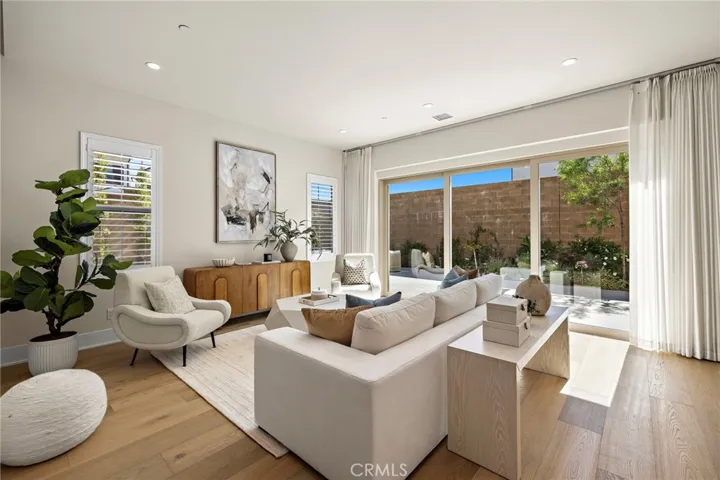 305 Brimwood, Irvine, California 92618