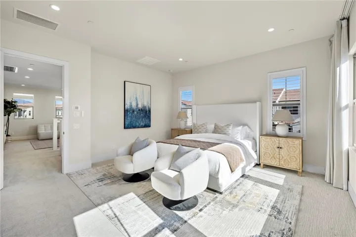 305 Brimwood, Irvine, California 92618