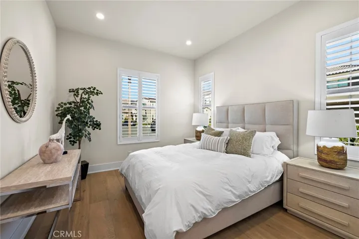 305 Brimwood, Irvine, California 92618