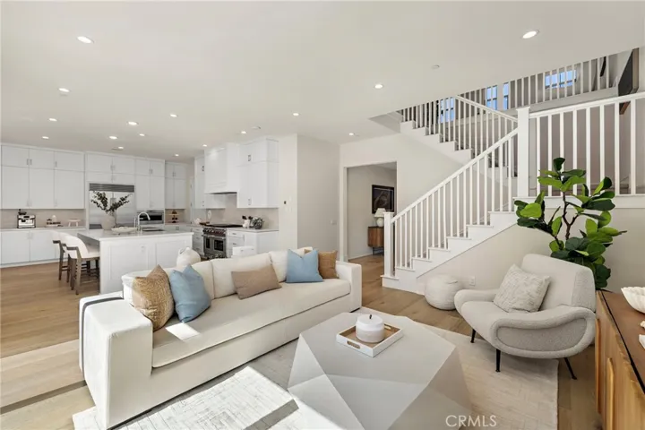 305 Brimwood, Irvine, California 92618