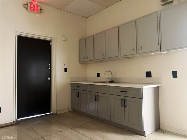 1081 S Mount Vernon Avenue, Colton, California 92324