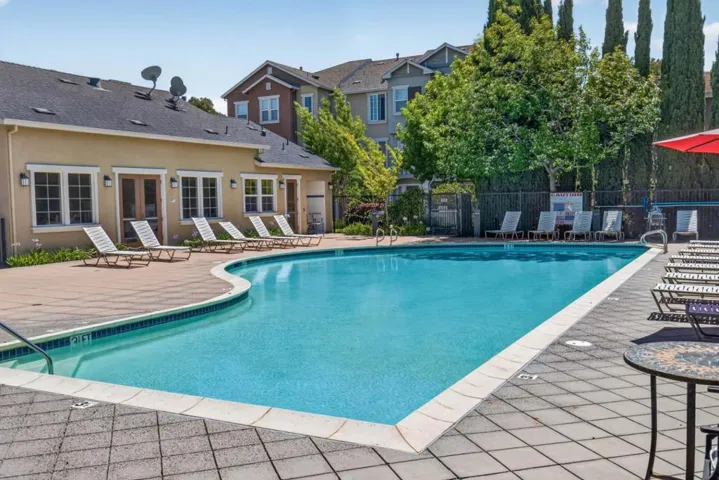461 Bedford Loop, Mountain View, California 94043