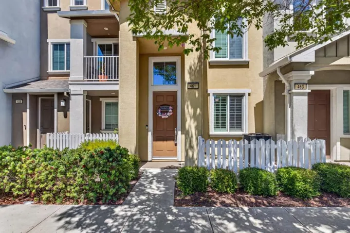 461 Bedford Loop, Mountain View, California 94043