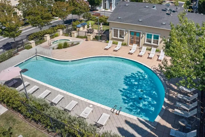 461 Bedford Loop, Mountain View, California 94043