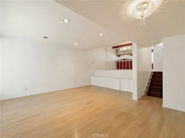 6244 Shoup Avenue, Woodland Hills, California 91367