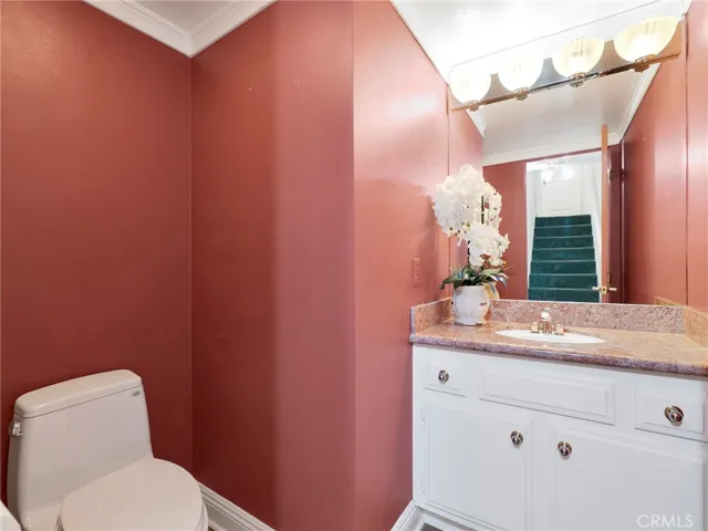 6244 Shoup Avenue, Woodland Hills, California 91367