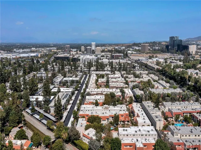6244 Shoup Avenue, Woodland Hills, California 91367