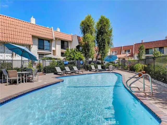 6244 Shoup Avenue, Woodland Hills, California 91367