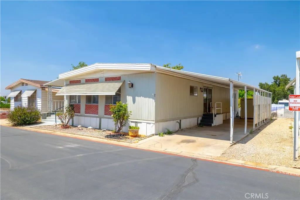 975 California, Calimesa, California 92320 — photo 4