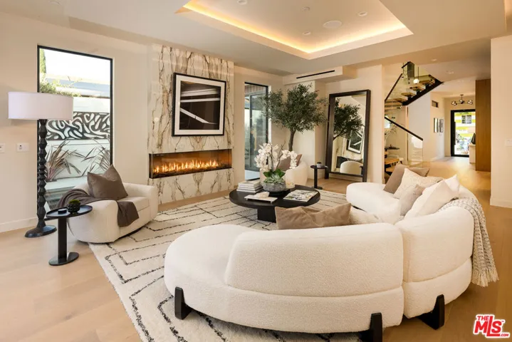 12035 Navy Street, Los Angeles, California 90066