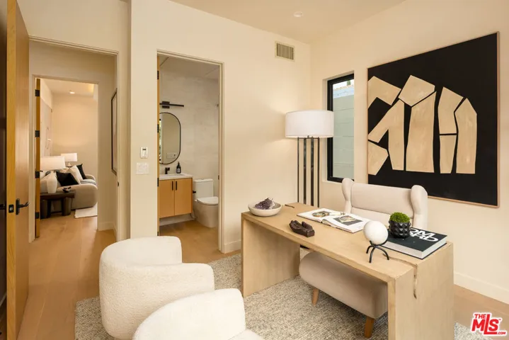 12035 Navy Street, Los Angeles, California 90066