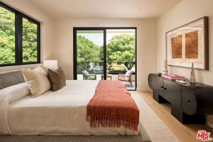 12035 Navy Street, Los Angeles, California 90066