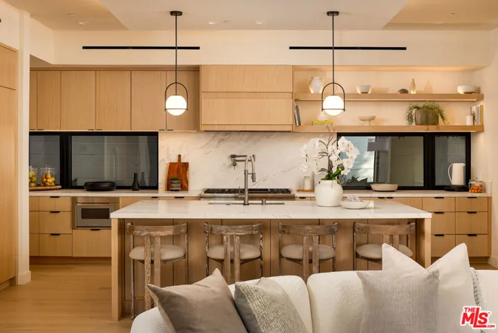 12035 Navy Street, Los Angeles, California 90066